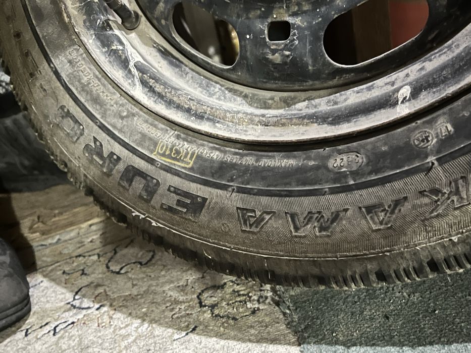 Продам шины с диском