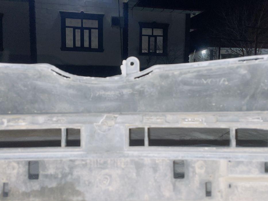 Бампер на тайота 55