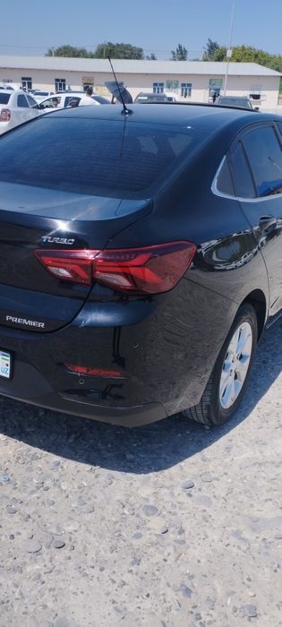 Chevrolet onix primyer+