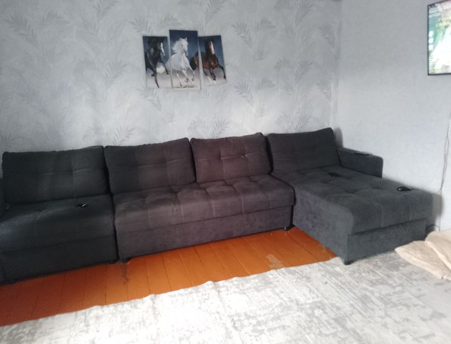 Продам диван угловой