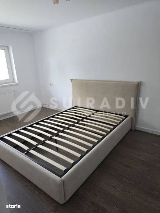 Casa cu 4 camere, recent renovata, 2 parcari- zona Rivus