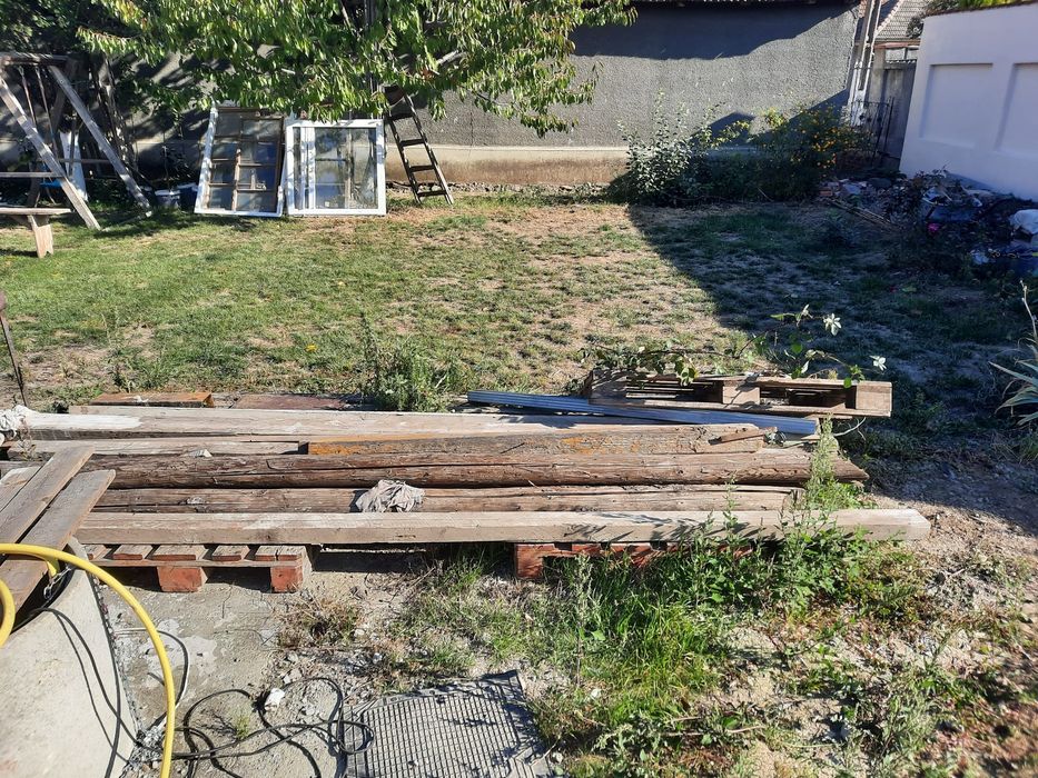 Materiale provenite din demolari + gard fier