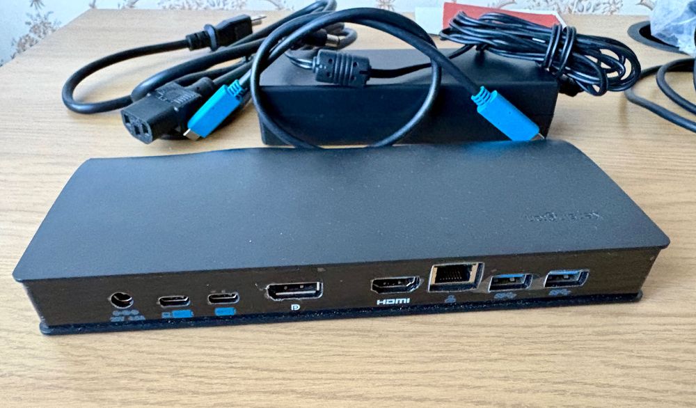 Kensington - Laptop Docking Station