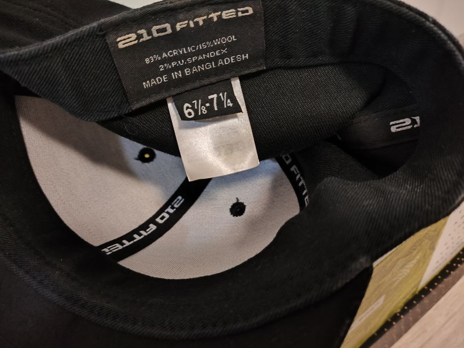 Șapcă full cap cozoroc drept