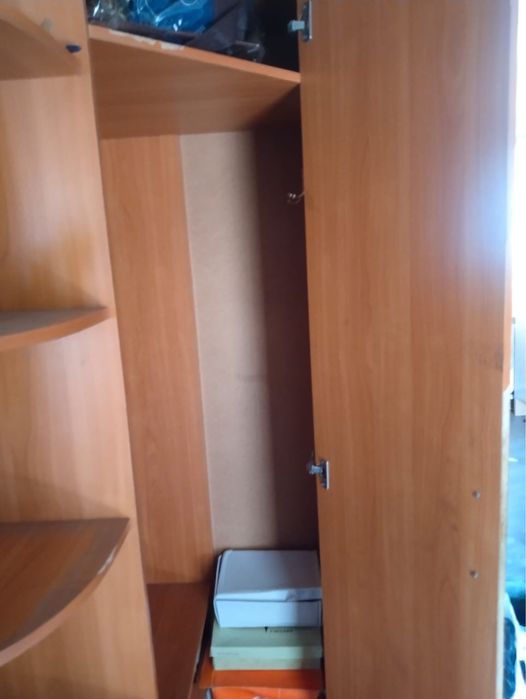 Угловой шкаф в прихожую