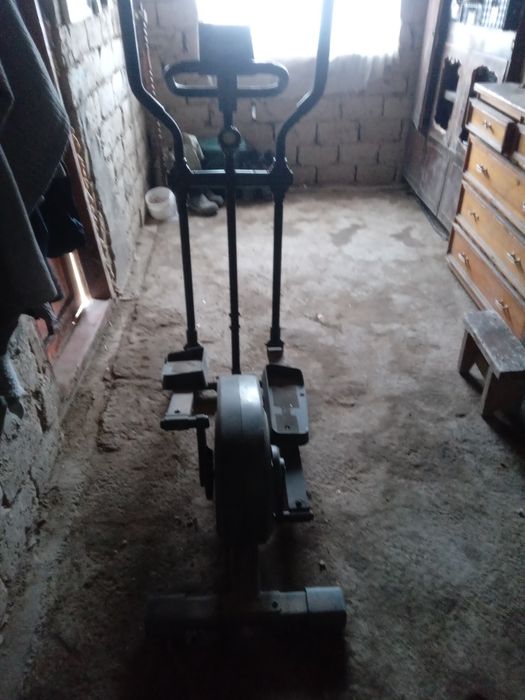 Тренажёрка велосипед