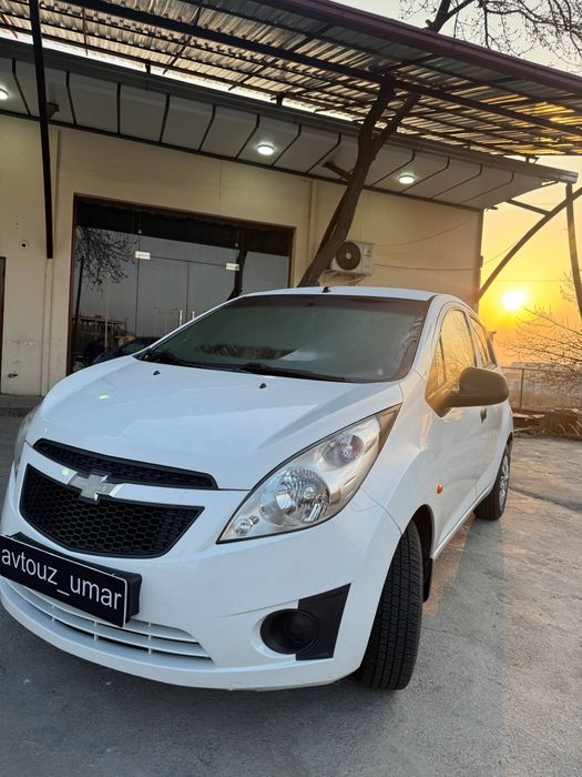 2010 yil spark avtomashinasi