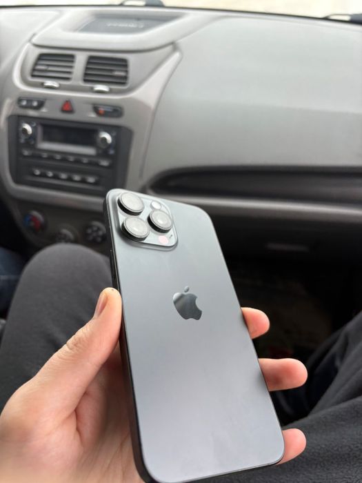 Продам Iphone 15 pro max