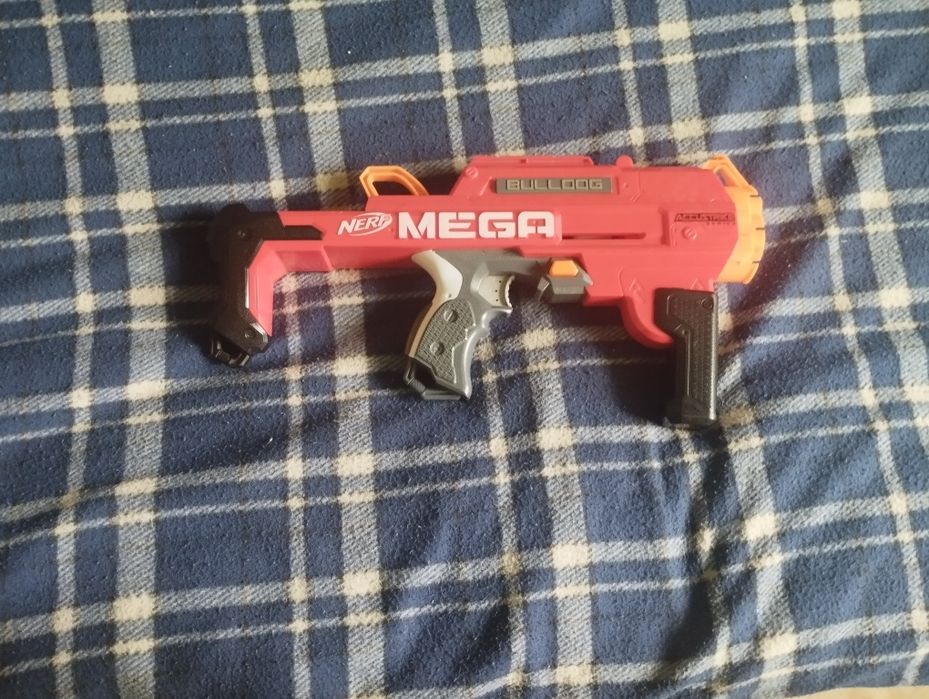 Продам бластер Nerf Bulldog