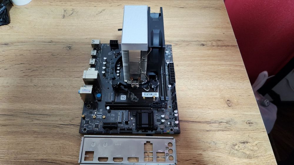 i5 12400f H610 M