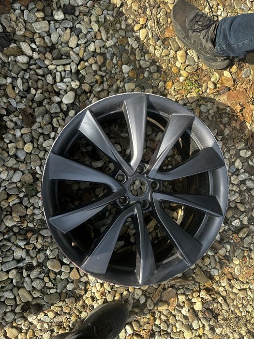 Jantă tesla model 3.cod:1044227-00-D.