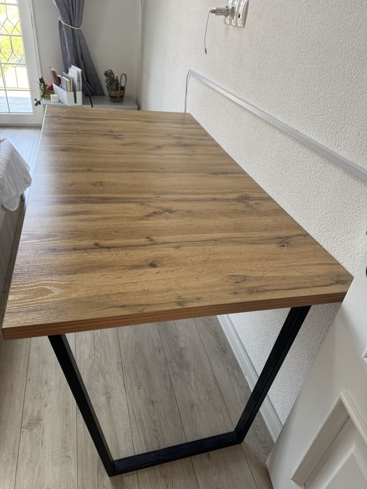 Стол ( для работы, офиса )