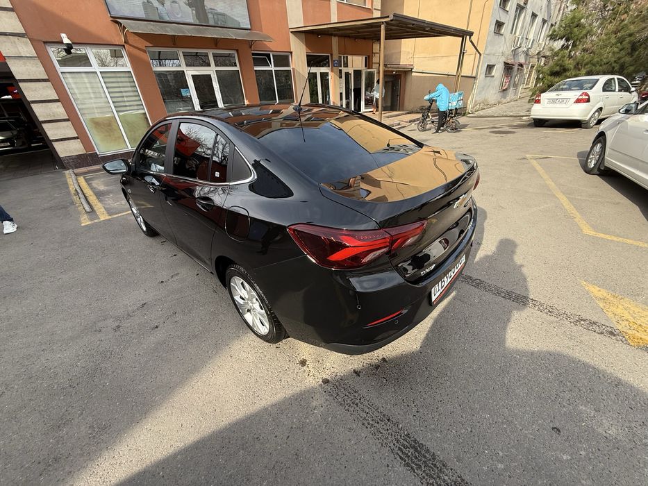 Chevrolet Onix Premier 2.