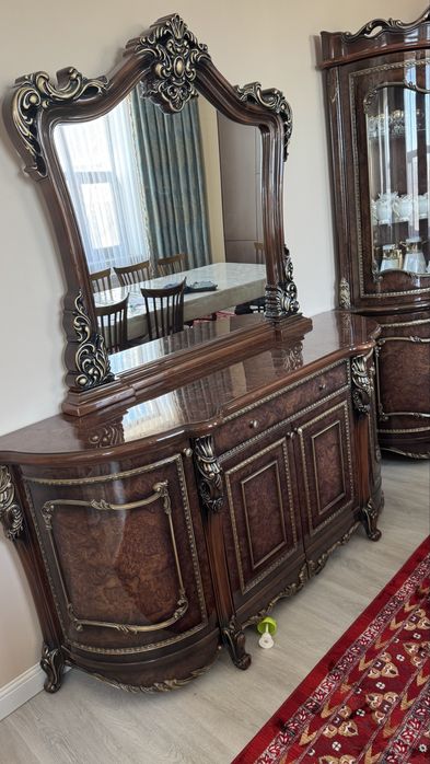 Сервант в гостиную