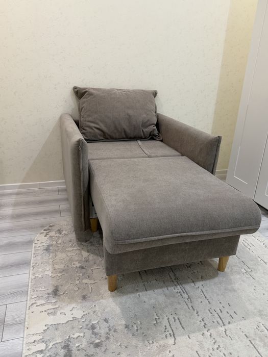 Продам Кресло + Пуф