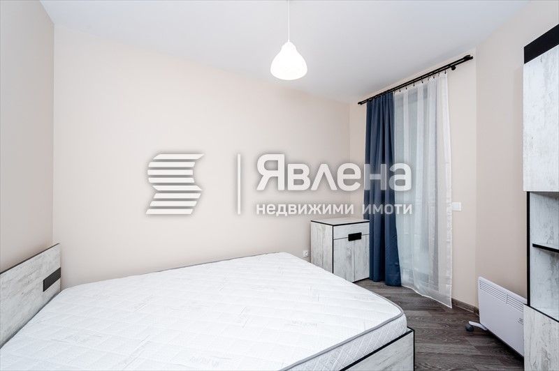 Продавам 3-стаен апартамент