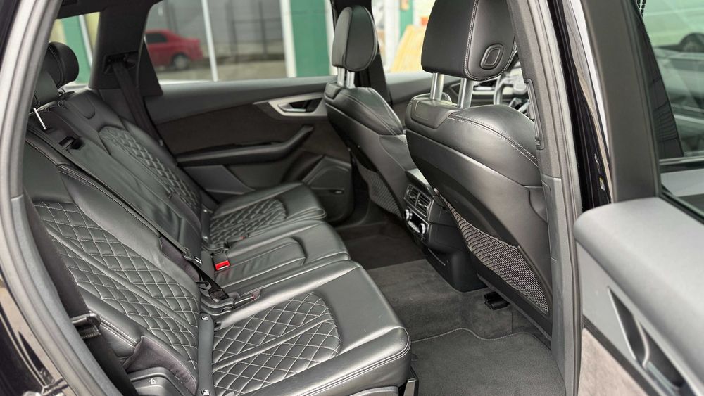 Audi SQ7 S-LINE anul producerii 2017,4,0TDI,435CP QUATRO