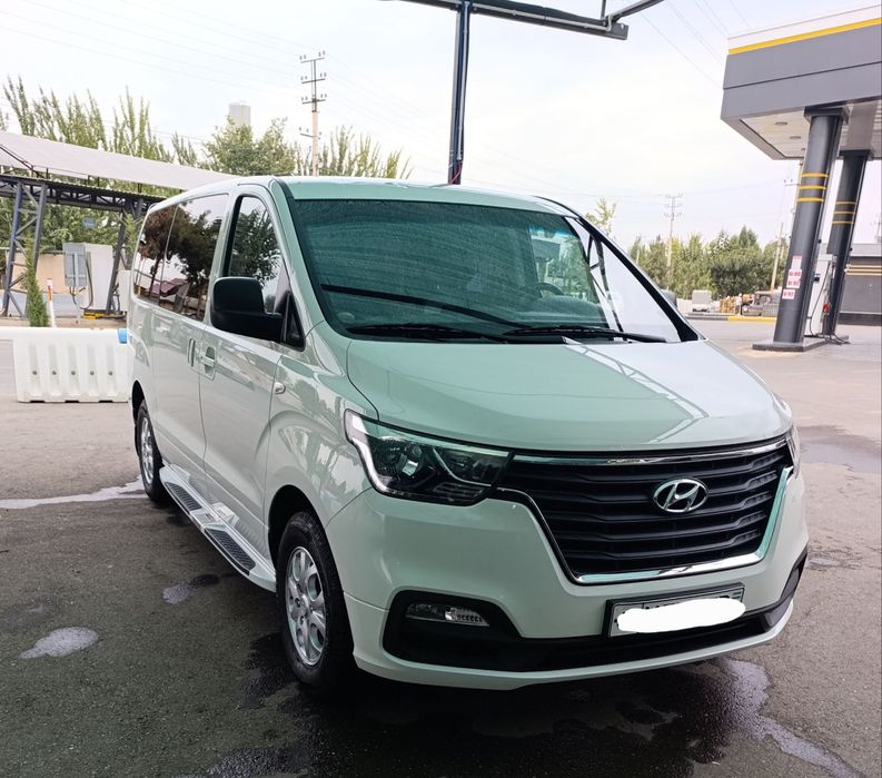 Hyundai Grand Starex