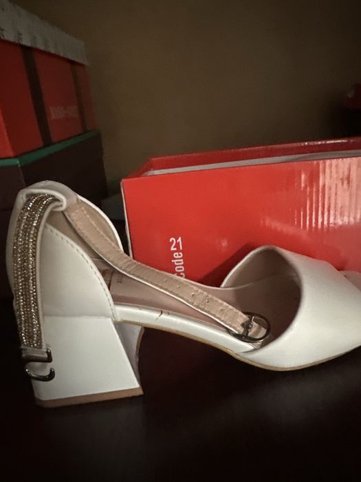 Туфли женские 35 размер