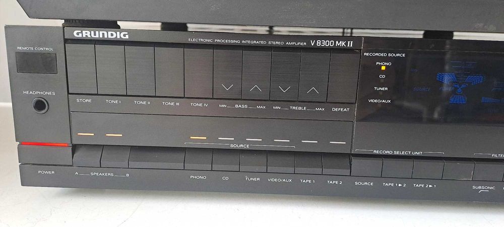 Grundig V 8300 MK II – Amplificator Rar Premium – Afisaj Superb / Revizuit / Stare Top