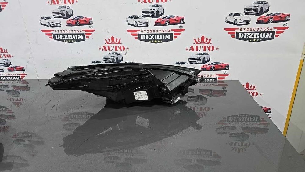 Far stanga NOU 1514952-00-C Tesla Model Y (5YJY) / Model 3