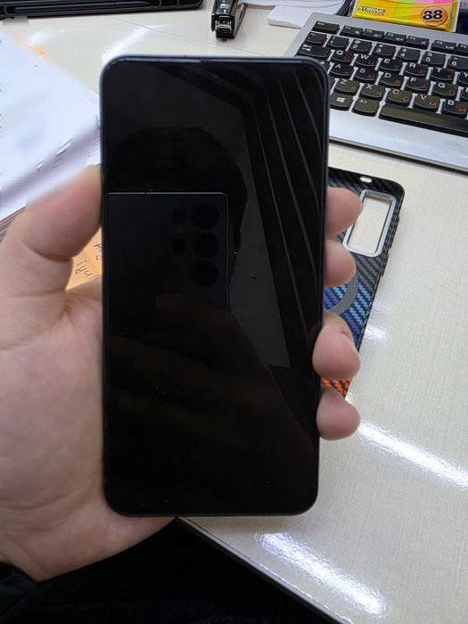 Samsung s25 12/128GB kelishamiz