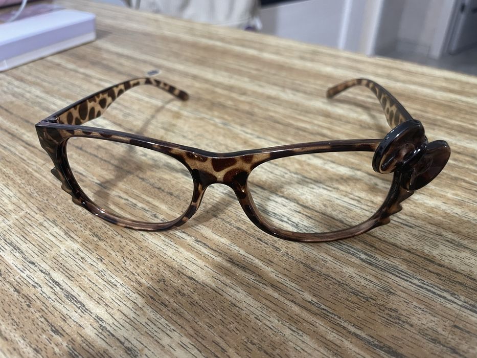 леопардовые очки hello kitty y2k