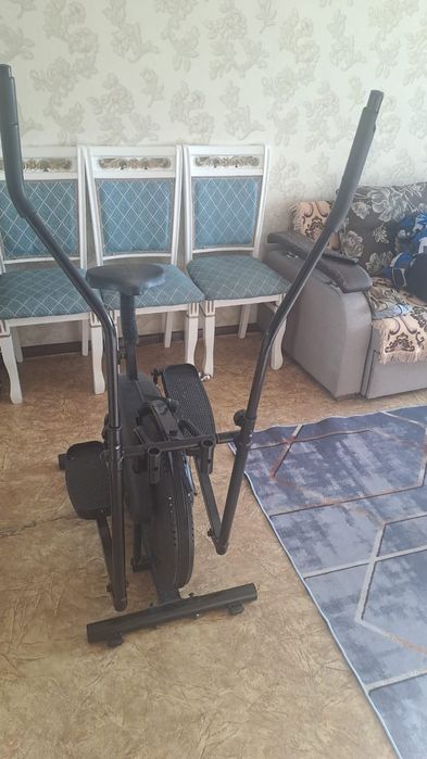 Тренажерный велосипед