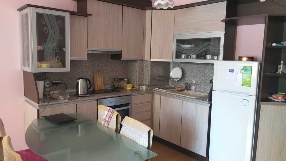 Дава се под наем Двустаен апартамент в Варна, Колхозен пазар - 55 кв.м за 359.04 € - Снимка #1