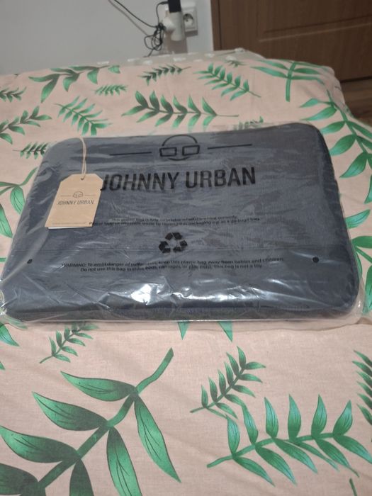 Husă tabletă Johnny Urban nouă, calitate deosebită, Elveția