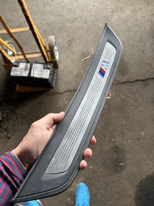 Bmw G30 М лайсни на праговете