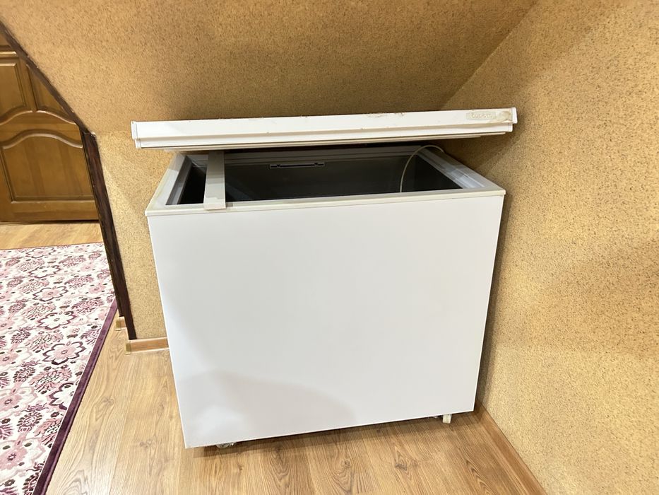 Морозильник 260л