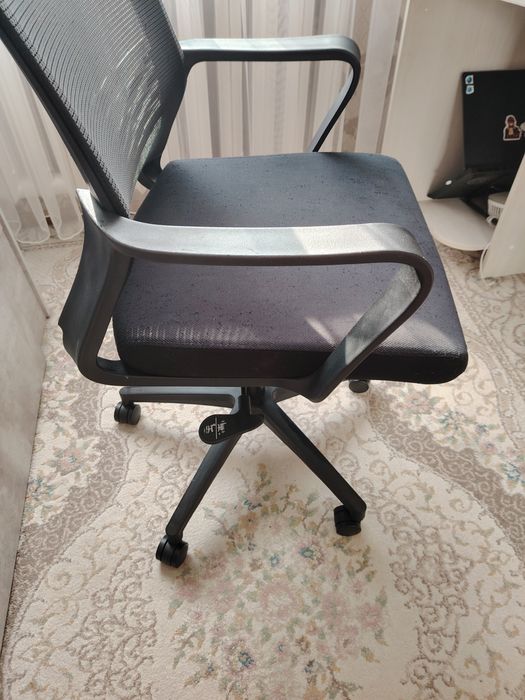 Продам кресло в хорошем состоянии