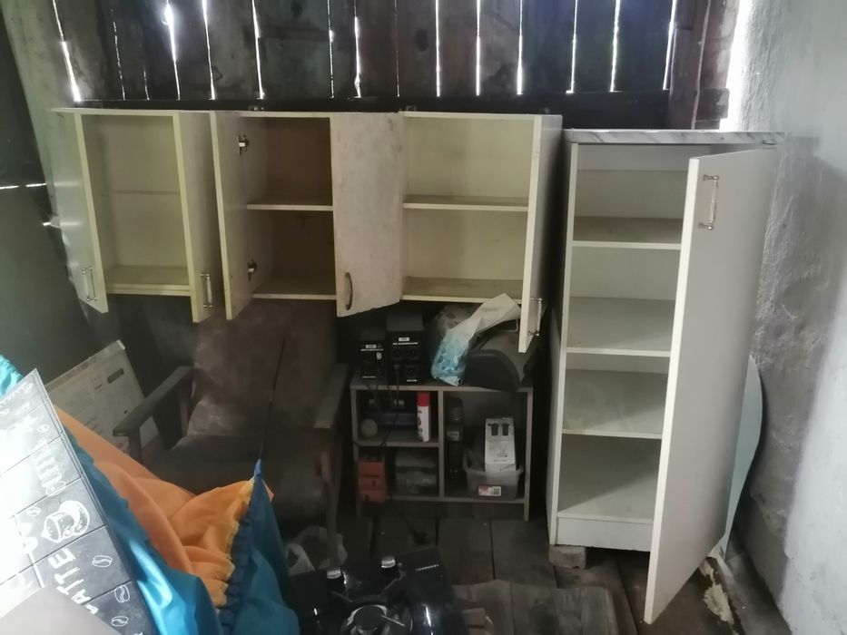 СРОЧНО!!! Продам кух шкафы и пенал