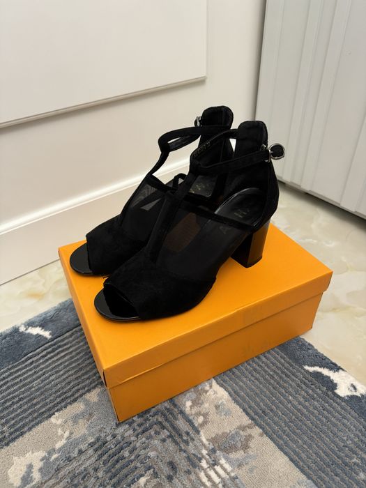 Женская Туфли 3000тг.