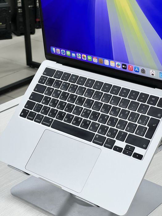 Apple Macbook Air 13 | M2/8/256Gb