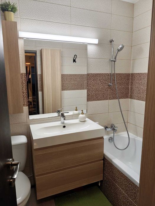 Vand apartament 3 camere Piata Gorjului, sector 6, metrou