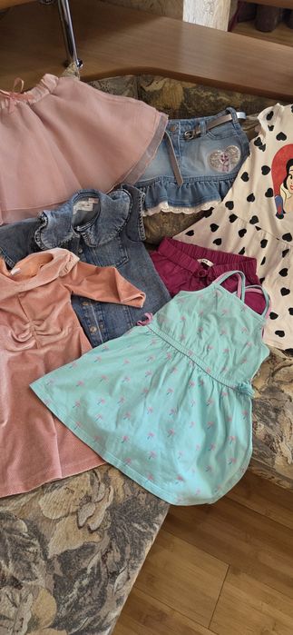 Продам вещи на девочку 2-3 года