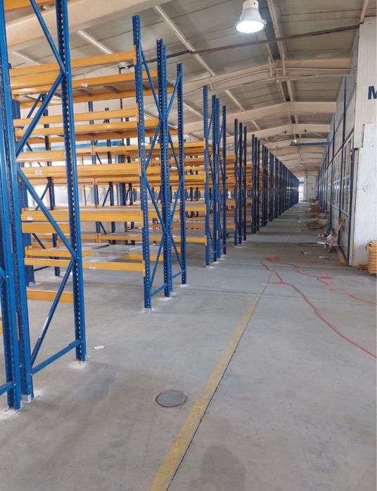 Raftrui metalice indrustriale