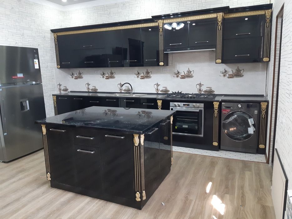 Урганч шахрида хар хил стильда мебельлар.