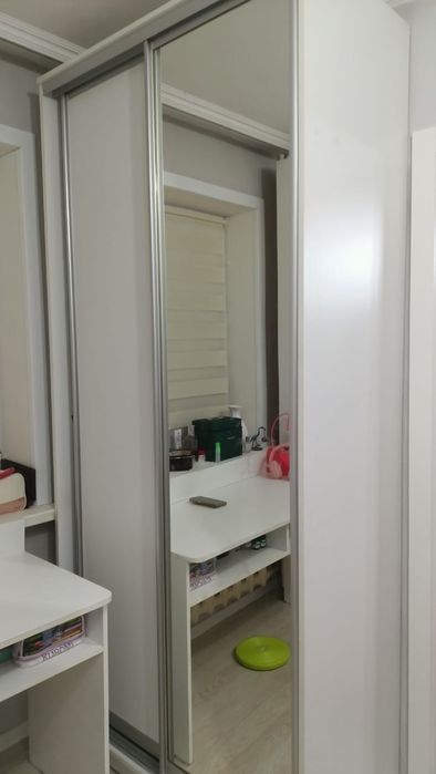 Шкаф со столом и шкаф купе