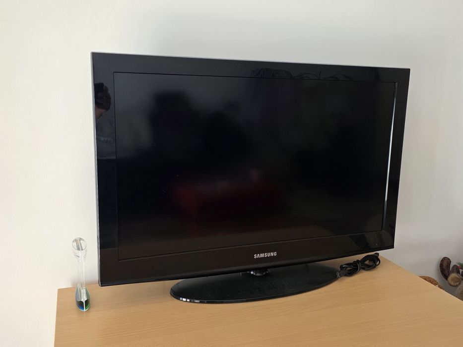 TV samsung LCD 80 cm