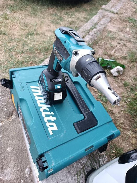 Оригинално Makita XSFO3