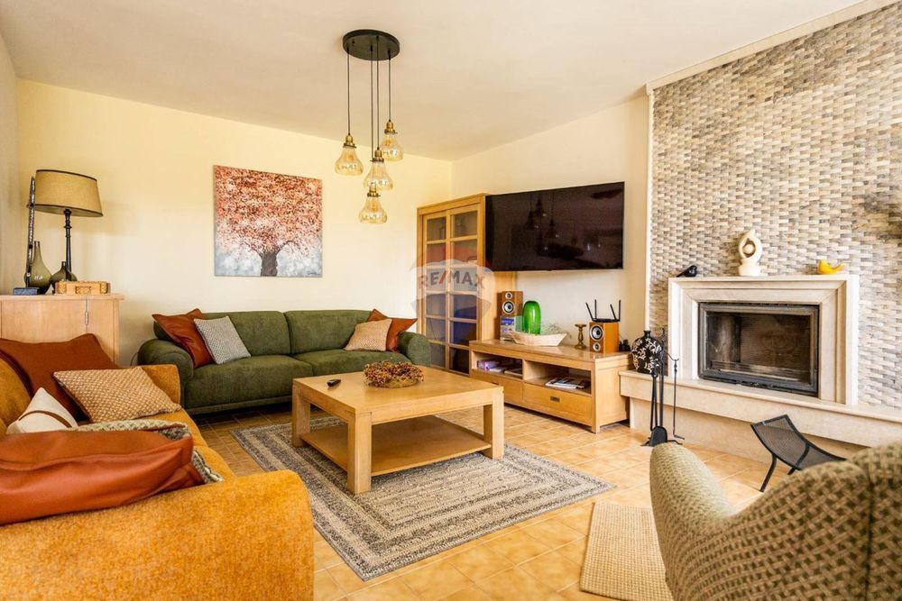 Дава се под наем Къща в Варна, м-т Евксиноград - 260 кв.м за 2700 € - Снимка #5