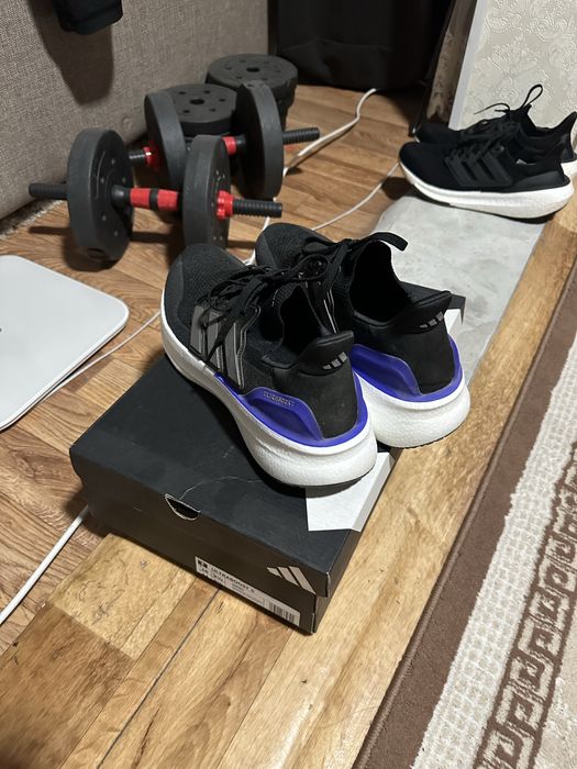 Кроссовки adidas ultraboost 5 42.5