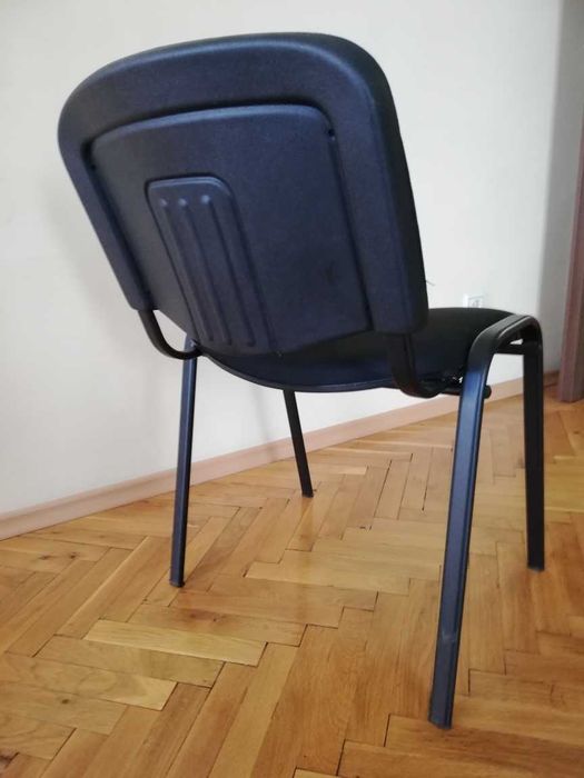 продавам офис столове 2 вида