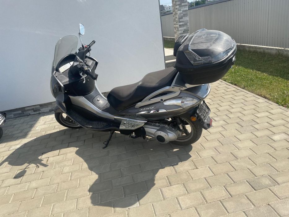 Vând scuter 250cc cfmoto 2016