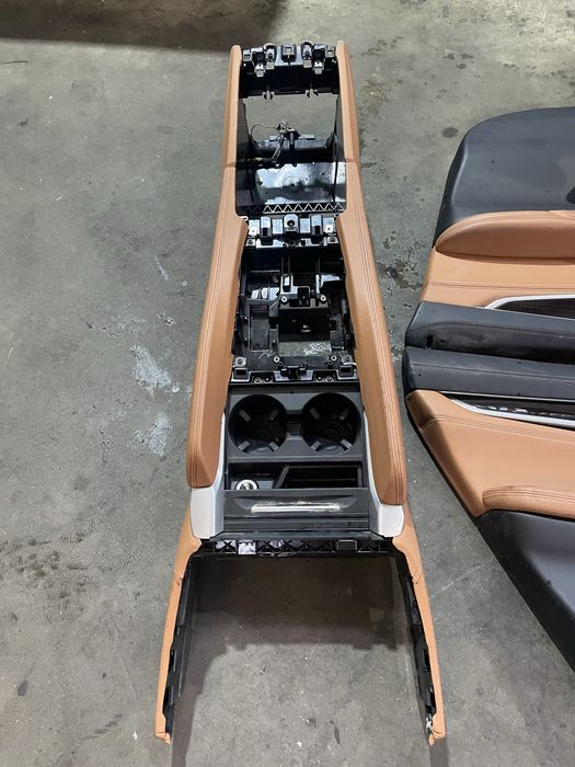 Салон БМВ Х6, Ф16 (salon bmw f16)