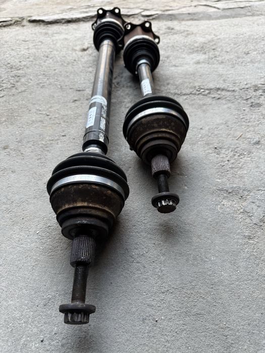 Предни полуоски за шкода