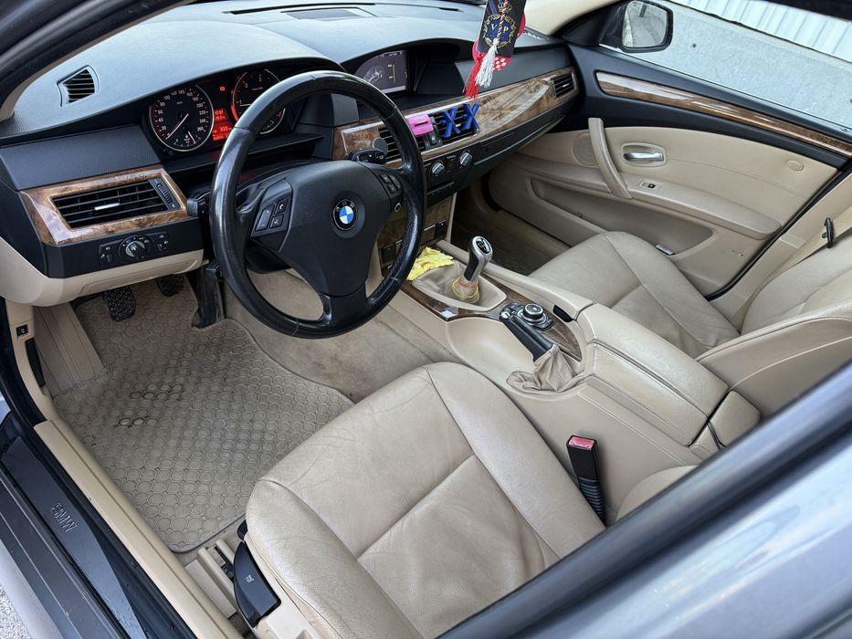 BMW 5 Series 2009 — imagine 4